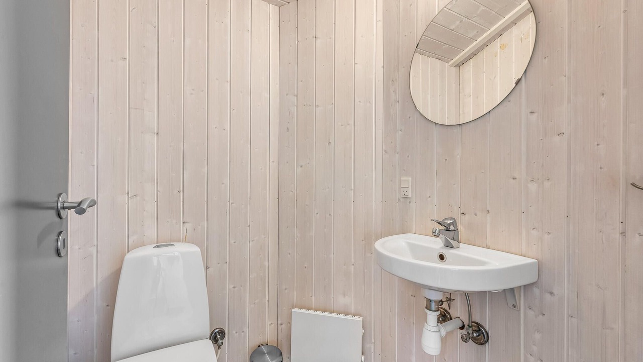 Photo of Bathroom in Flovt Strand