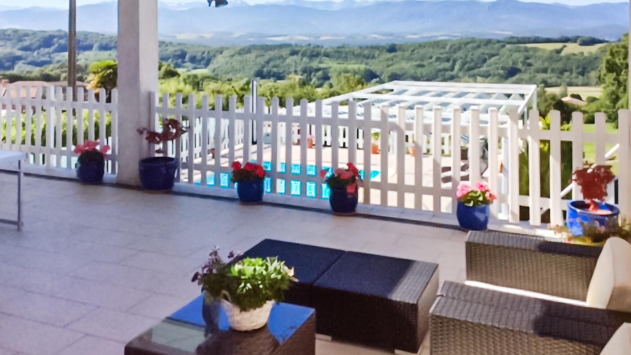 Photo of Bedroom in Arnaud-Guilhem