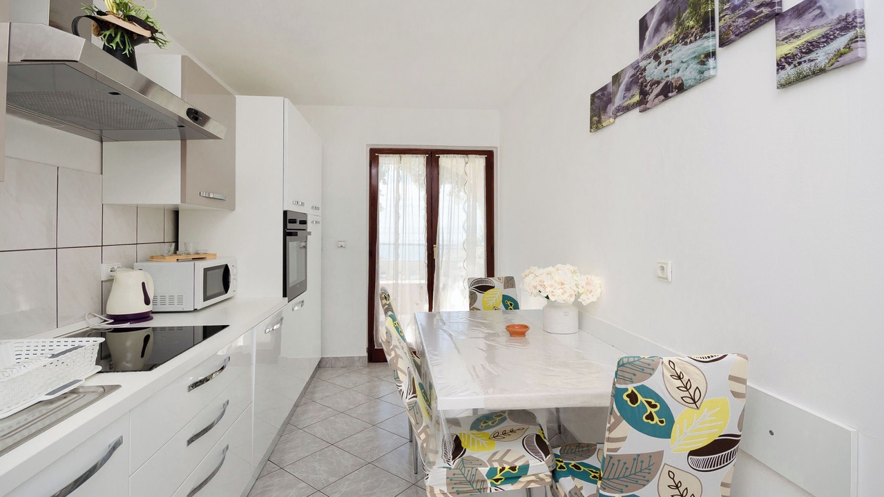 Photo of Kitchen in Lopar