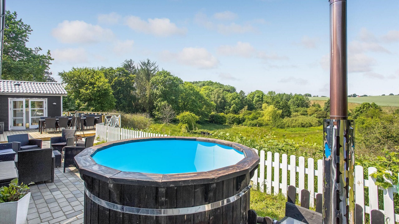 Photo of Others in Beder Malling