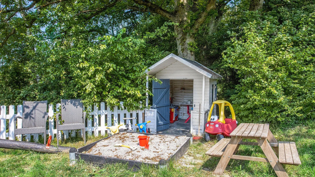 Photo of Others in Beder Malling