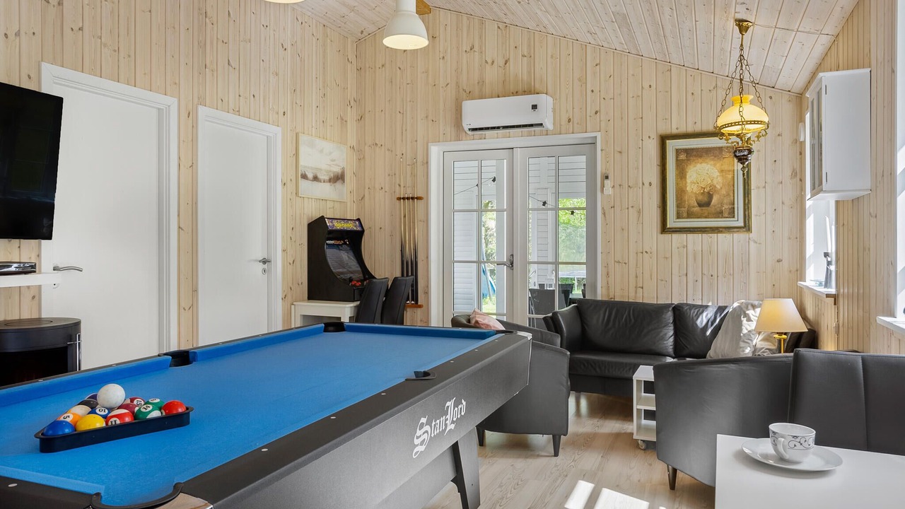 Photo of Others in Beder Malling