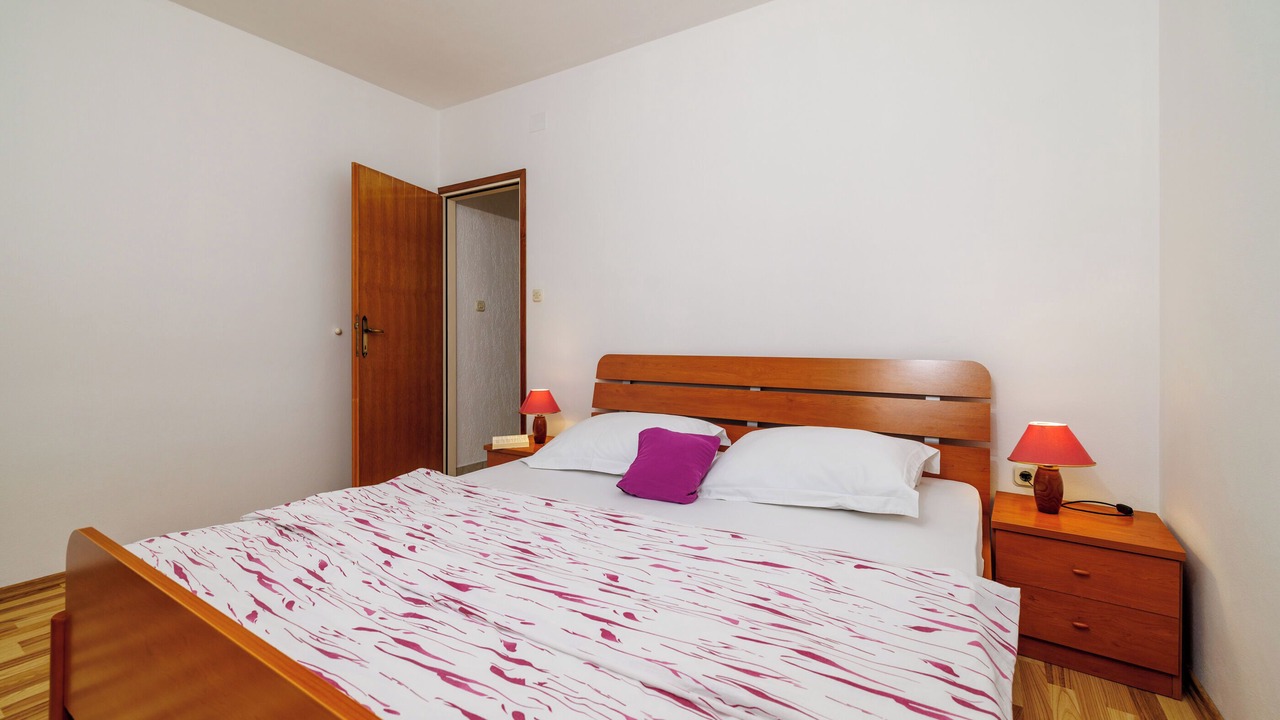 Photo of Bedroom in Punat