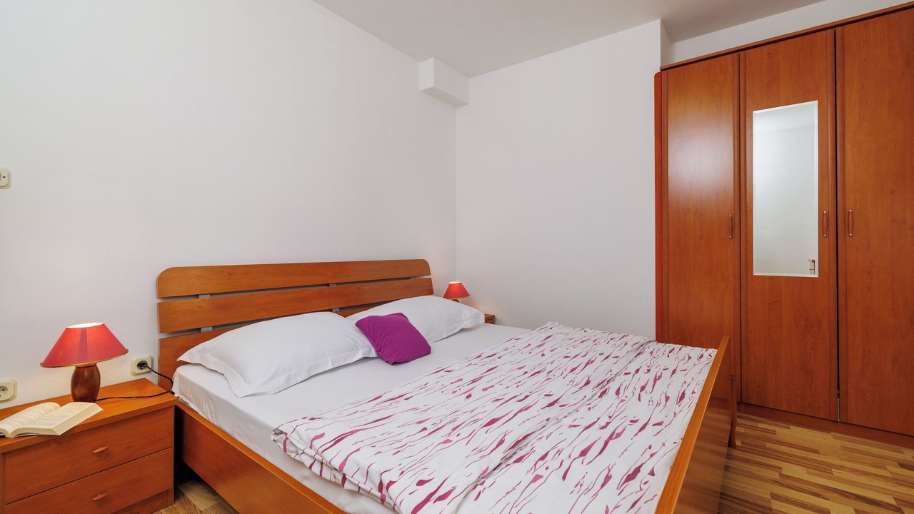 Photo of Bedroom in Punat