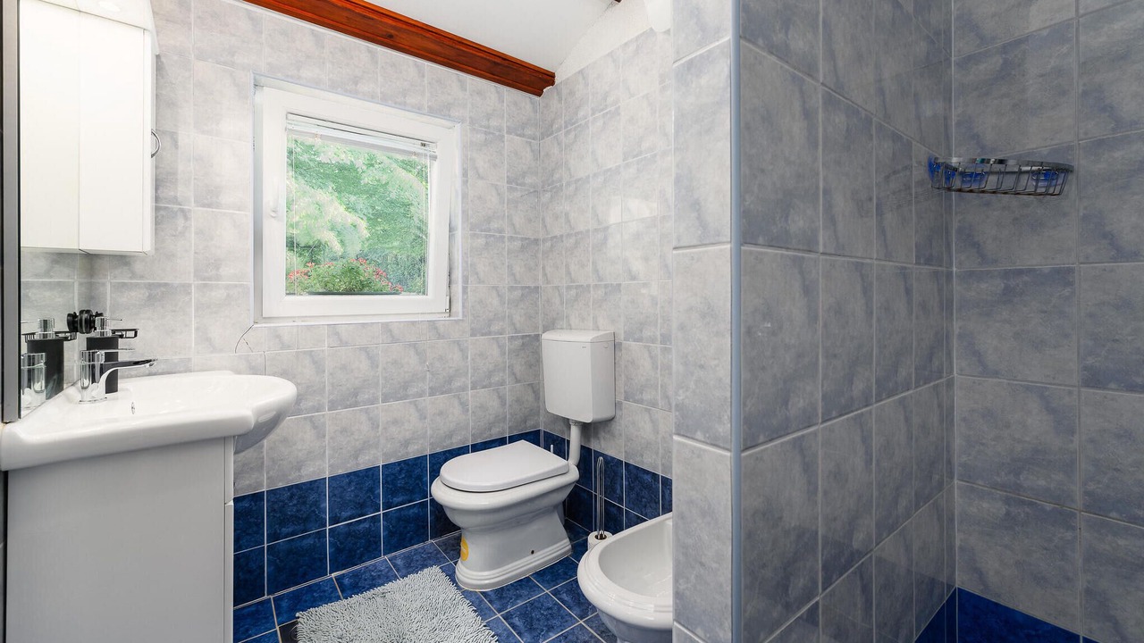 Photo of Bathroom in Pican