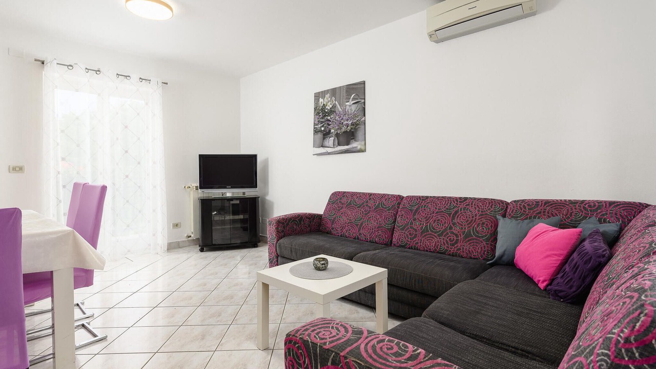 Photo of Bedroom in Pican