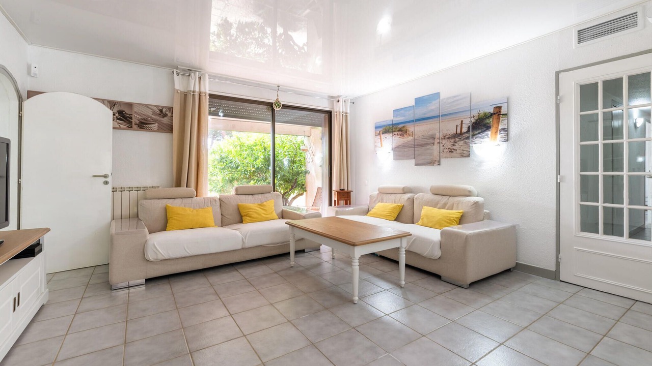 Photo of Bedroom in Vias