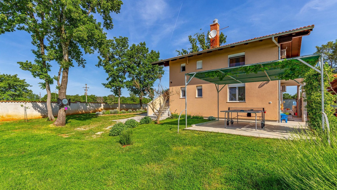 Photo of Outdoor in Loborika