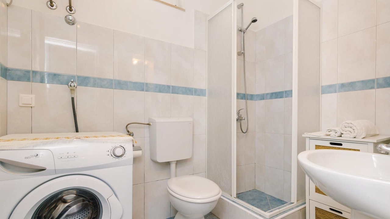 Photo of Bathroom in Orasac