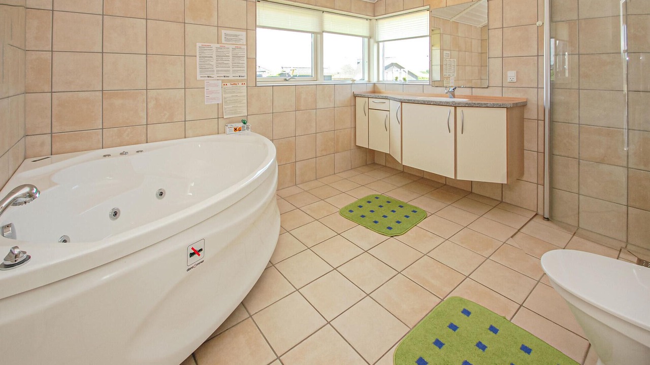 Photo of Bathroom in Flovt Strand