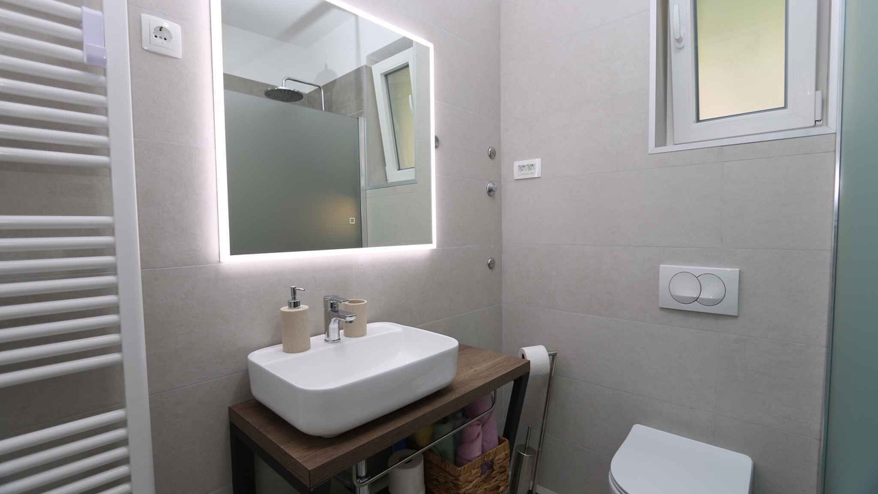 Photo of Bathroom in Silo
