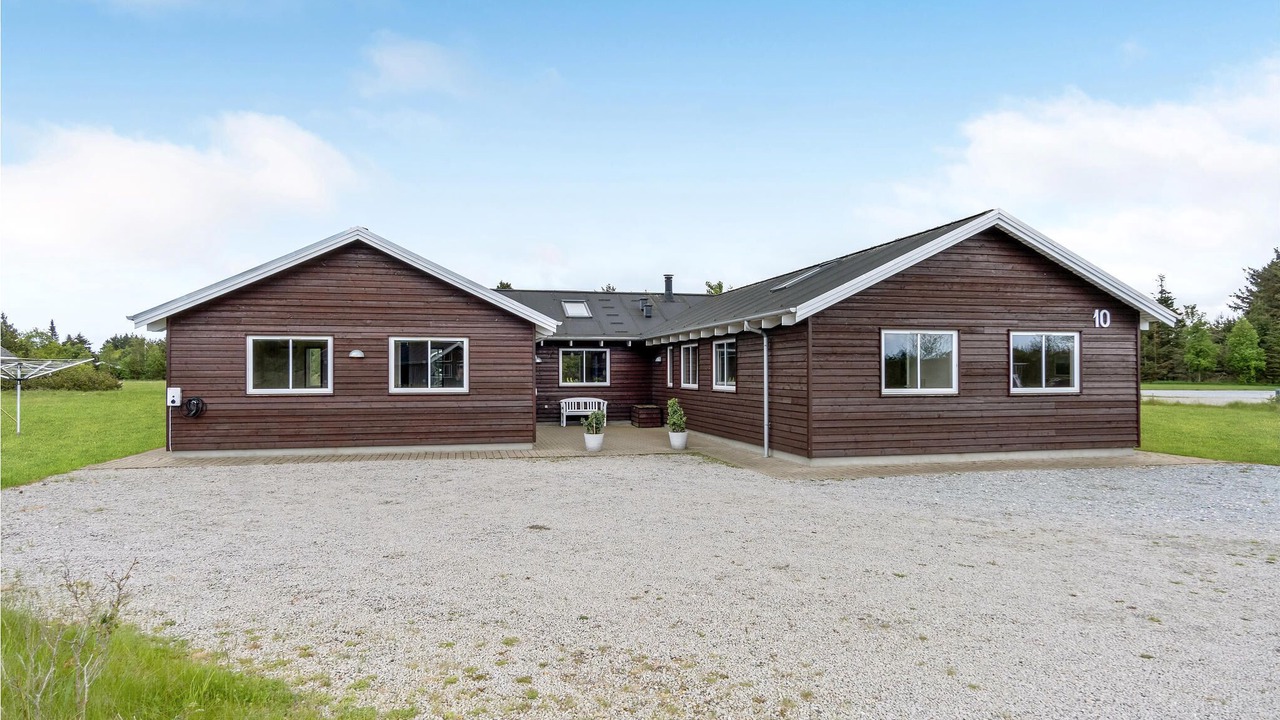 Photo of Others in Aalbaek