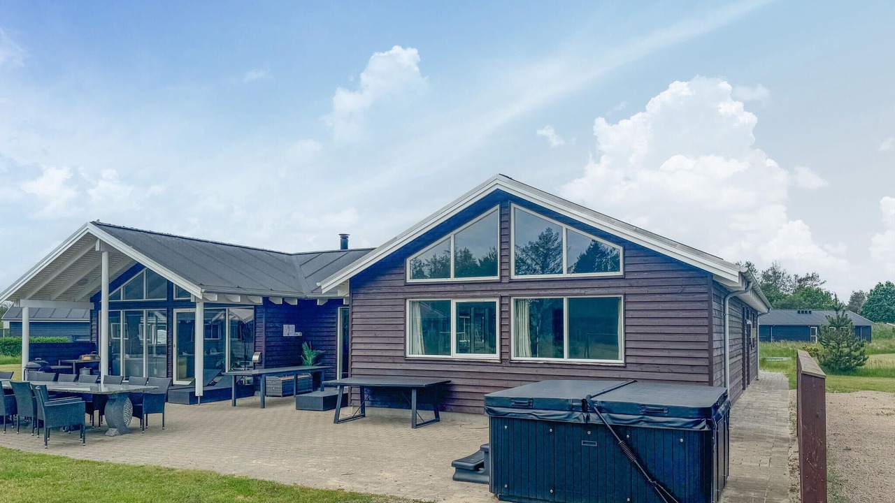 Photo of Others in Aalbaek