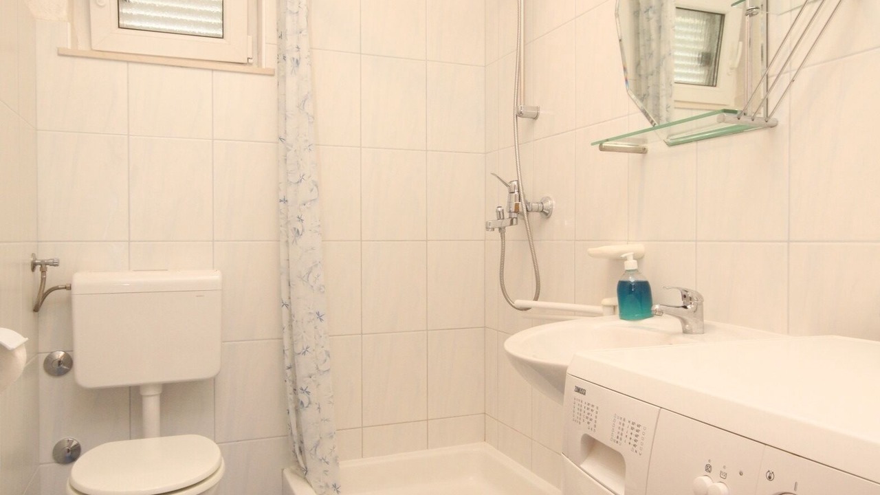 Photo of Bathroom in Banj