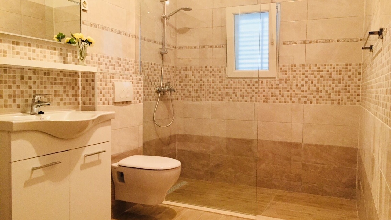 Photo of Bathroom in Blato