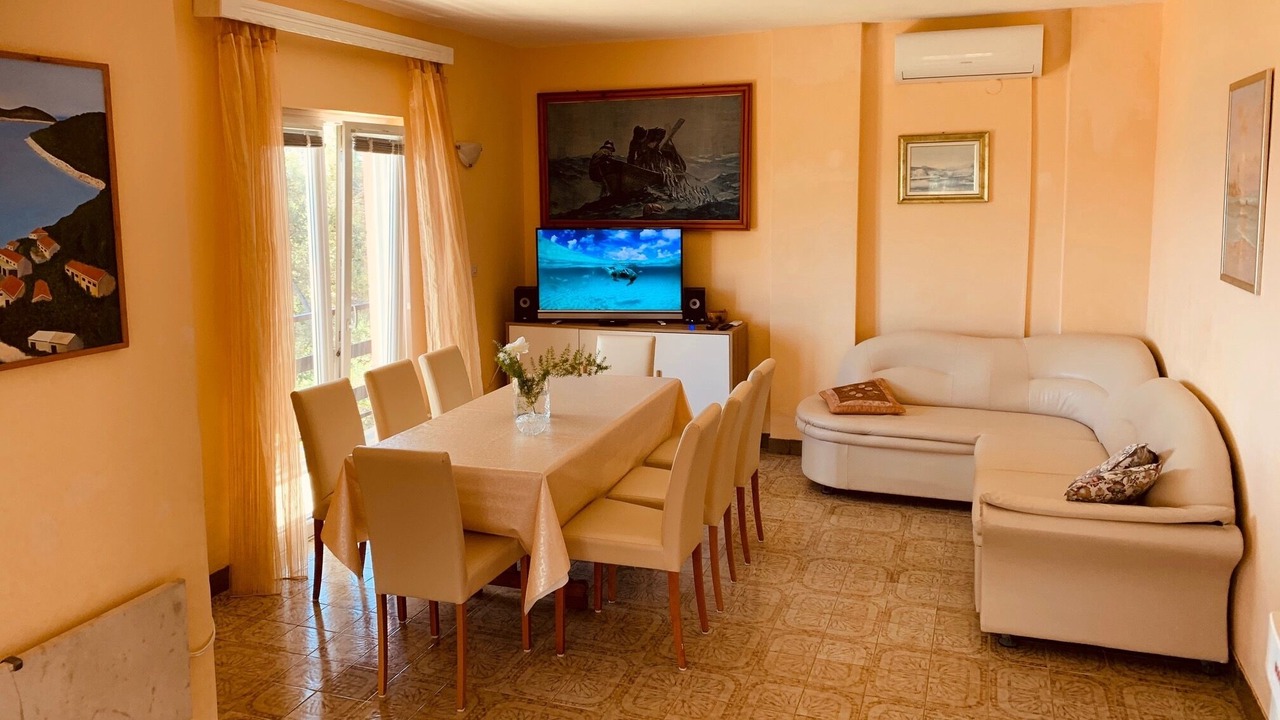 Photo of Livingroom in Blato