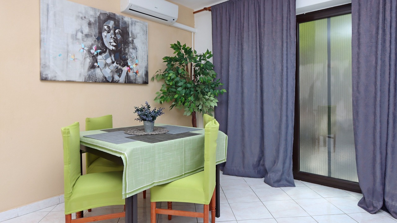 Photo of Livingroom in Brsec