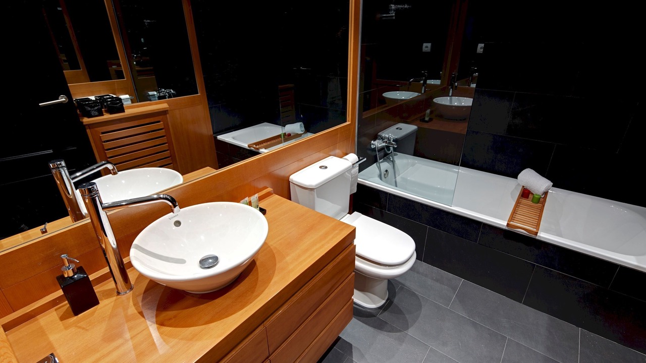 Photo of Bathroom in Beret