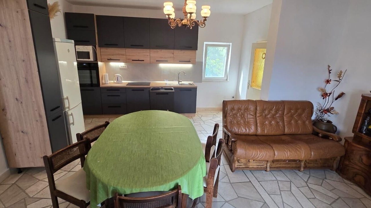 Photo of Livingroom in Mirce