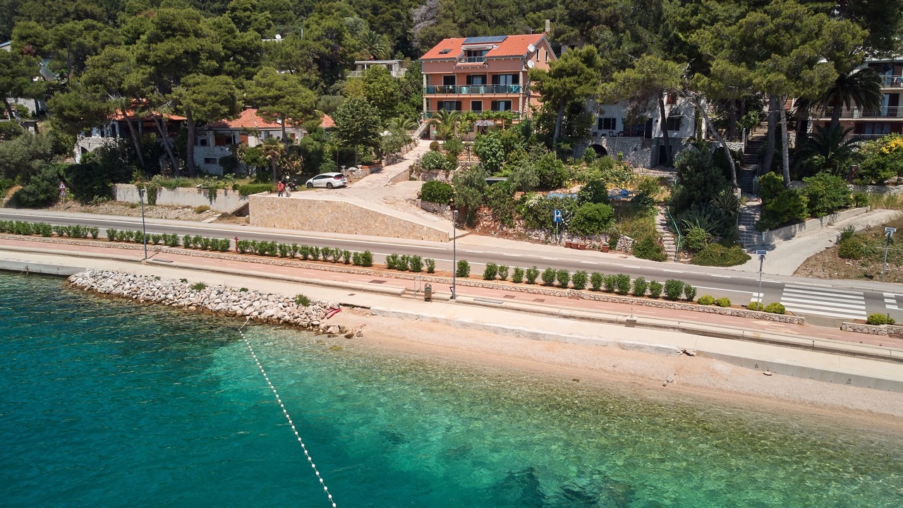 Photo of Outdoor in Cove Murtar