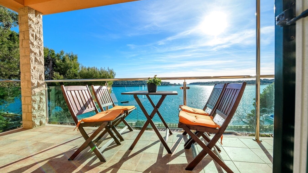 Photo of Patio Balcony in Cove Murtar
