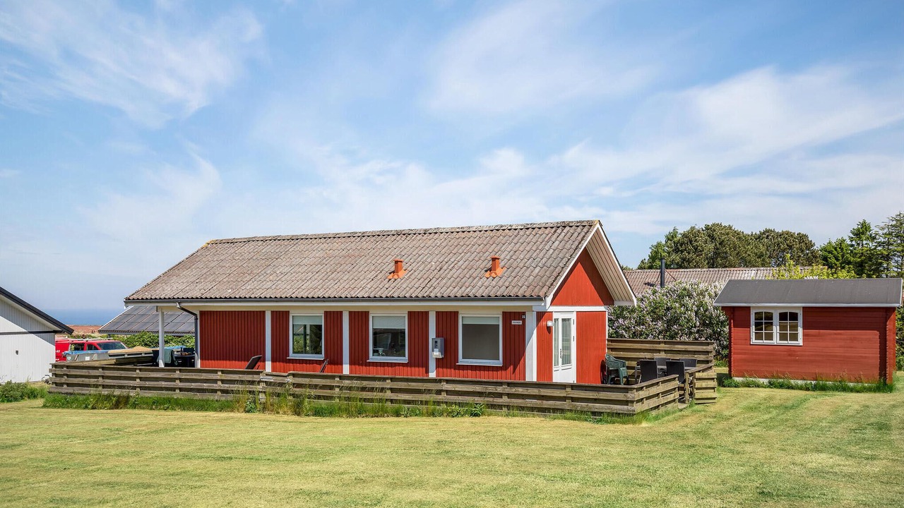 Photo of Others in Vang