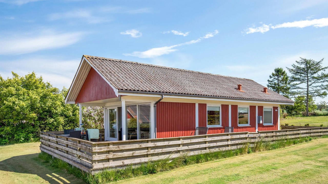 Photo of Others in Vang