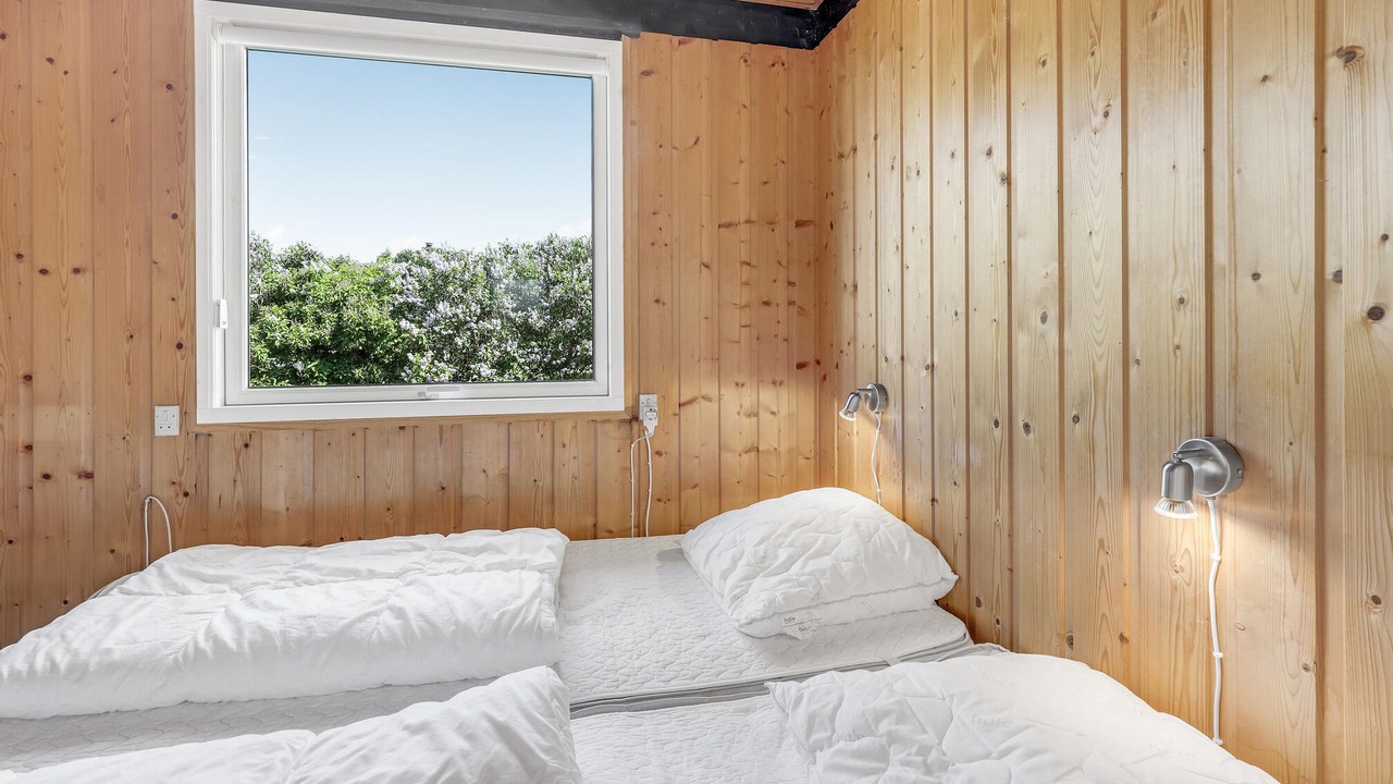 Photo of Others in Vang