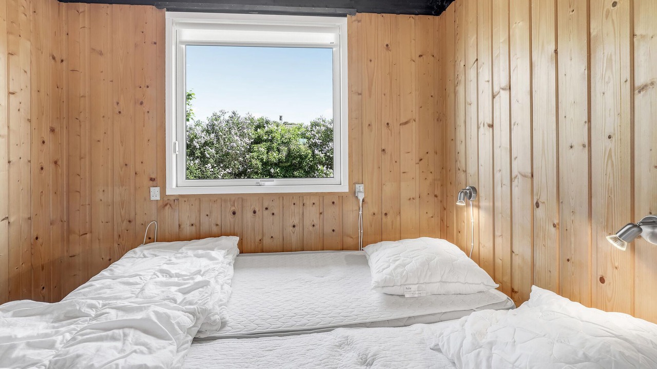 Photo of Others in Vang