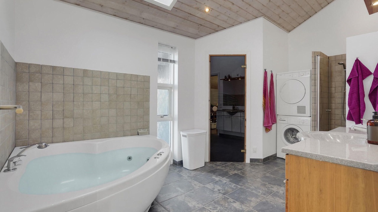 Photo of Bathroom in Arrild Ferieby