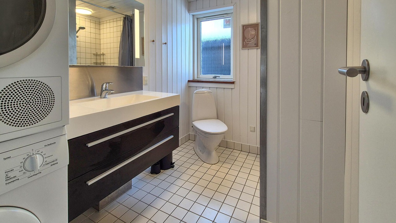 Photo of Bathroom in Pøt Strandby