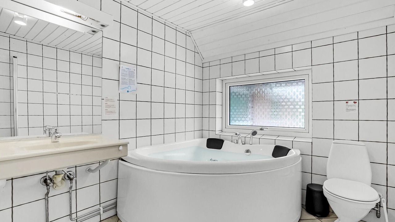 Photo of Bathroom in Toftum