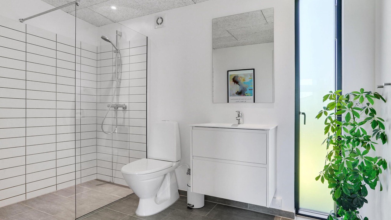 Photo of Bathroom in Pøt Strandby
