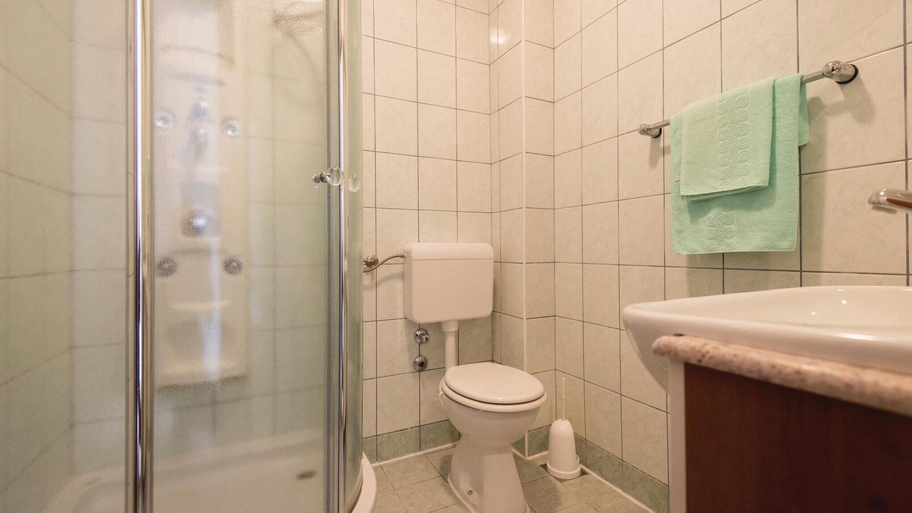 Photo of Bathroom in Broce