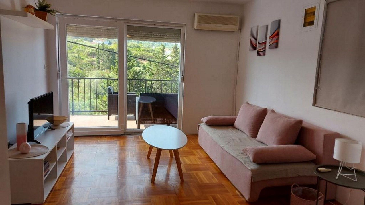 Photo of Livingroom in Necujam