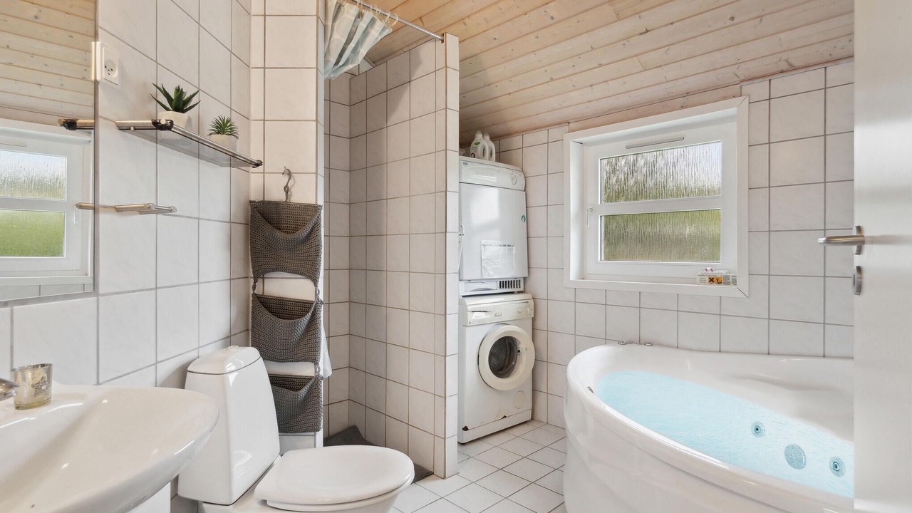 Photo of Bathroom in Rageleje