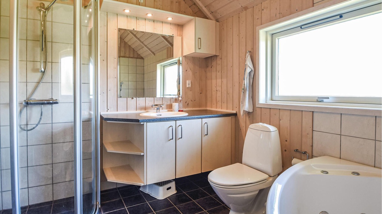 Photo of Bathroom in Pøt Strandby