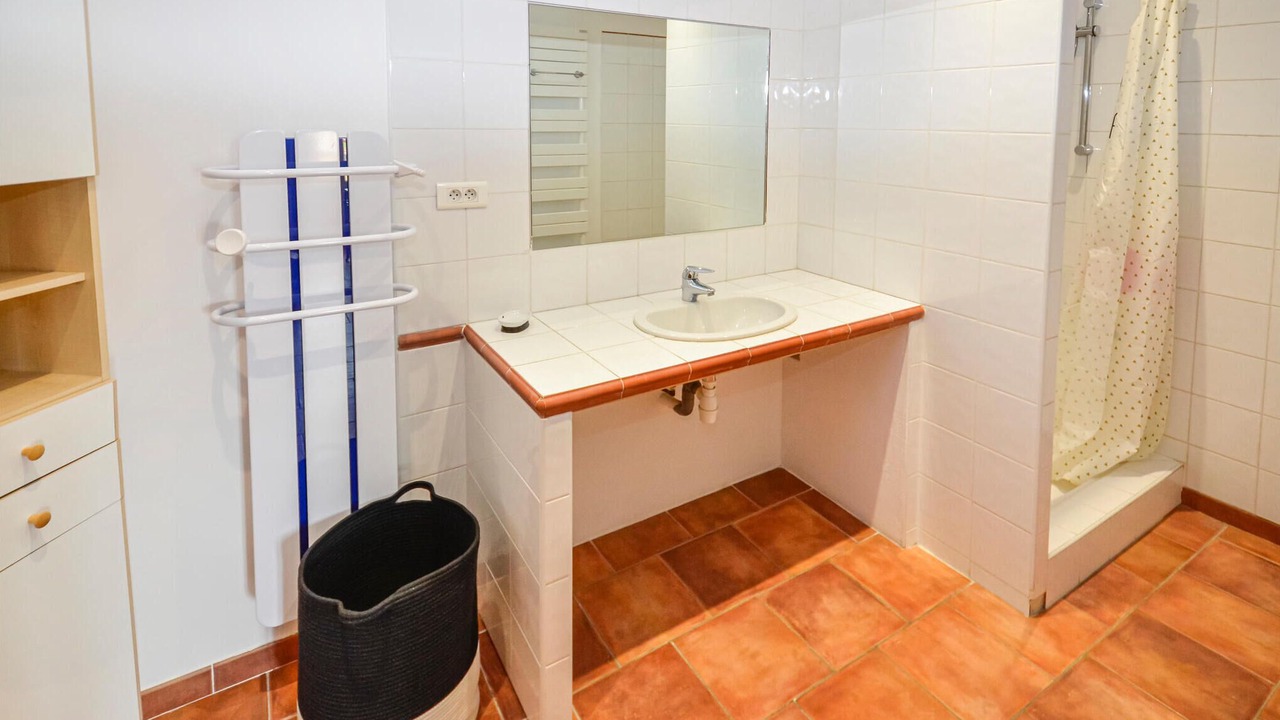 Photo of Bathroom in Chateauneuf-de-Gadagne