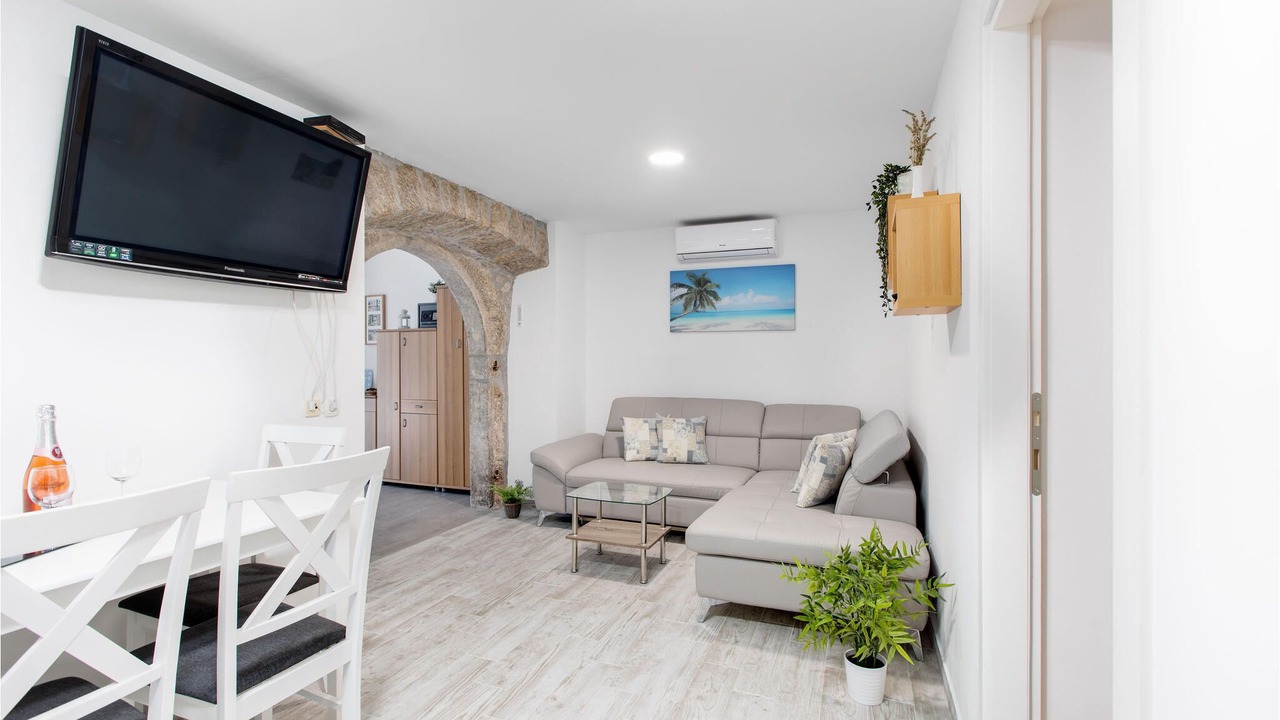 Photo of Bedroom in Punat