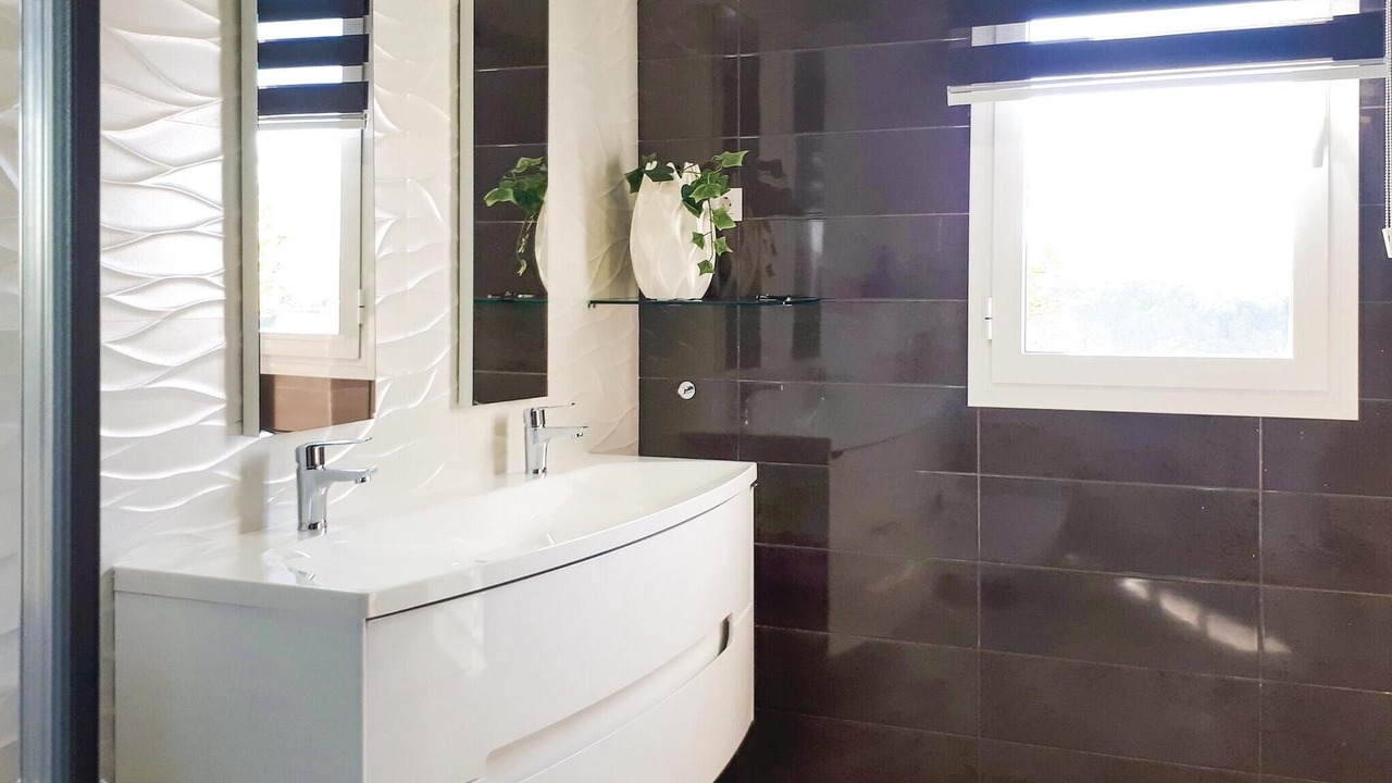 Photo of Bathroom in Arroyomolinos