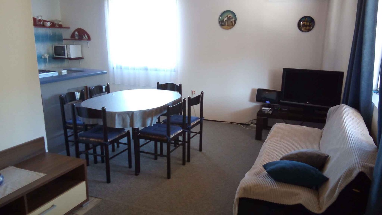 Photo of Livingroom in Tkon