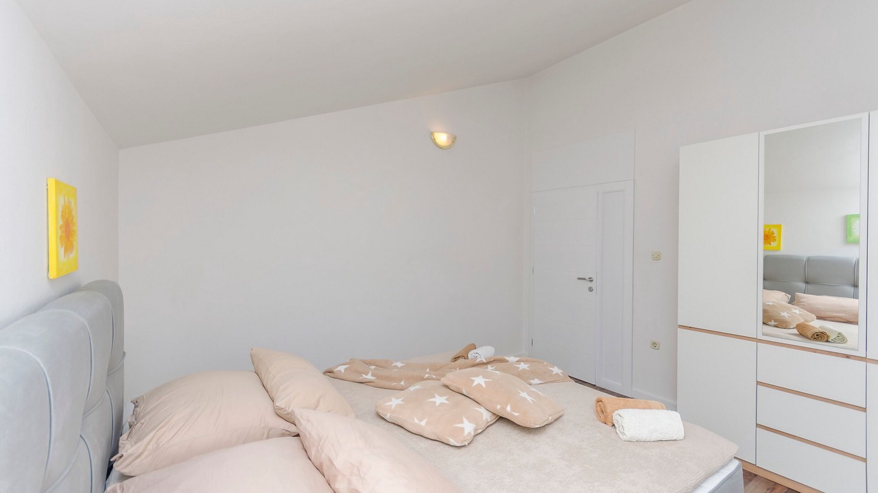Photo of Bedroom in Novalja