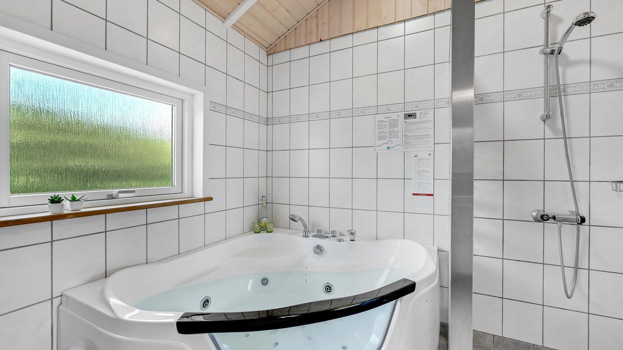 Photo of Bathroom in Skaven Strand