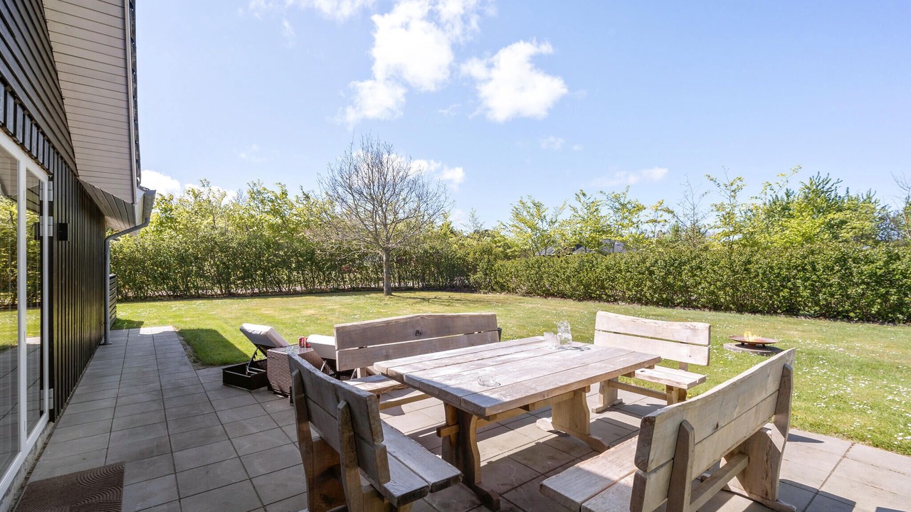 Photo of Others in Skaven Strand