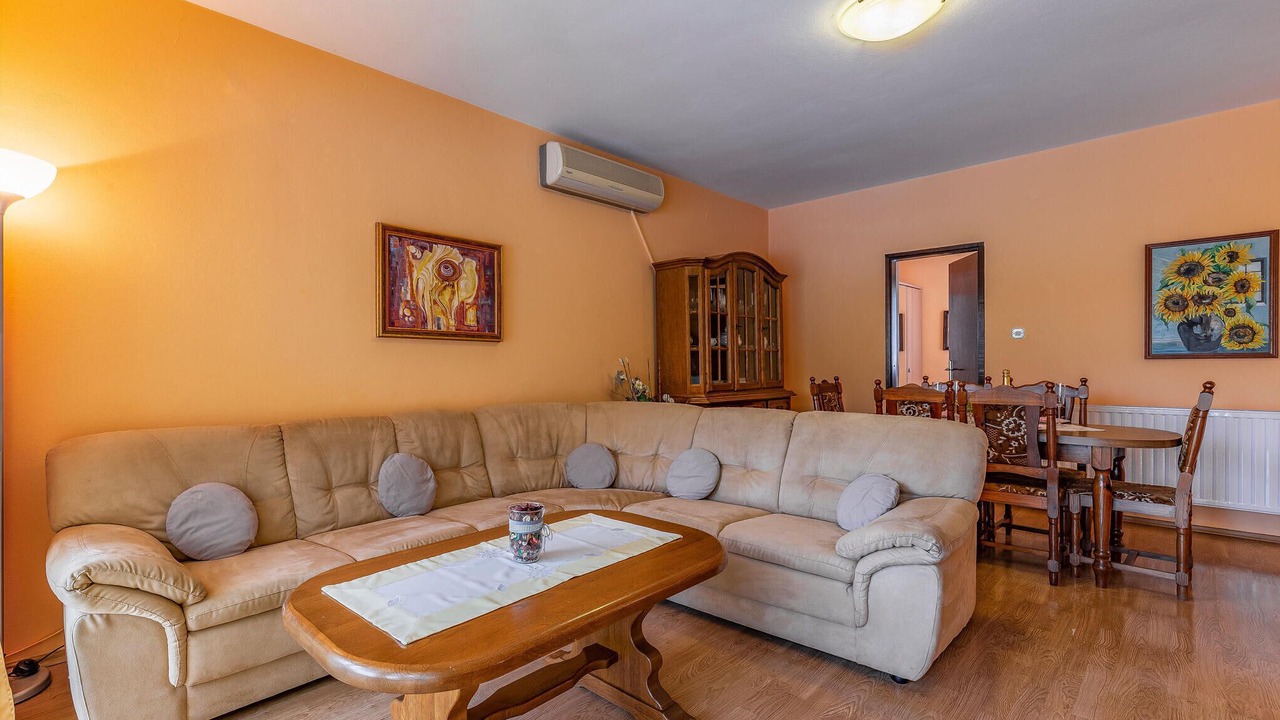 Photo of Bedroom in Sisan