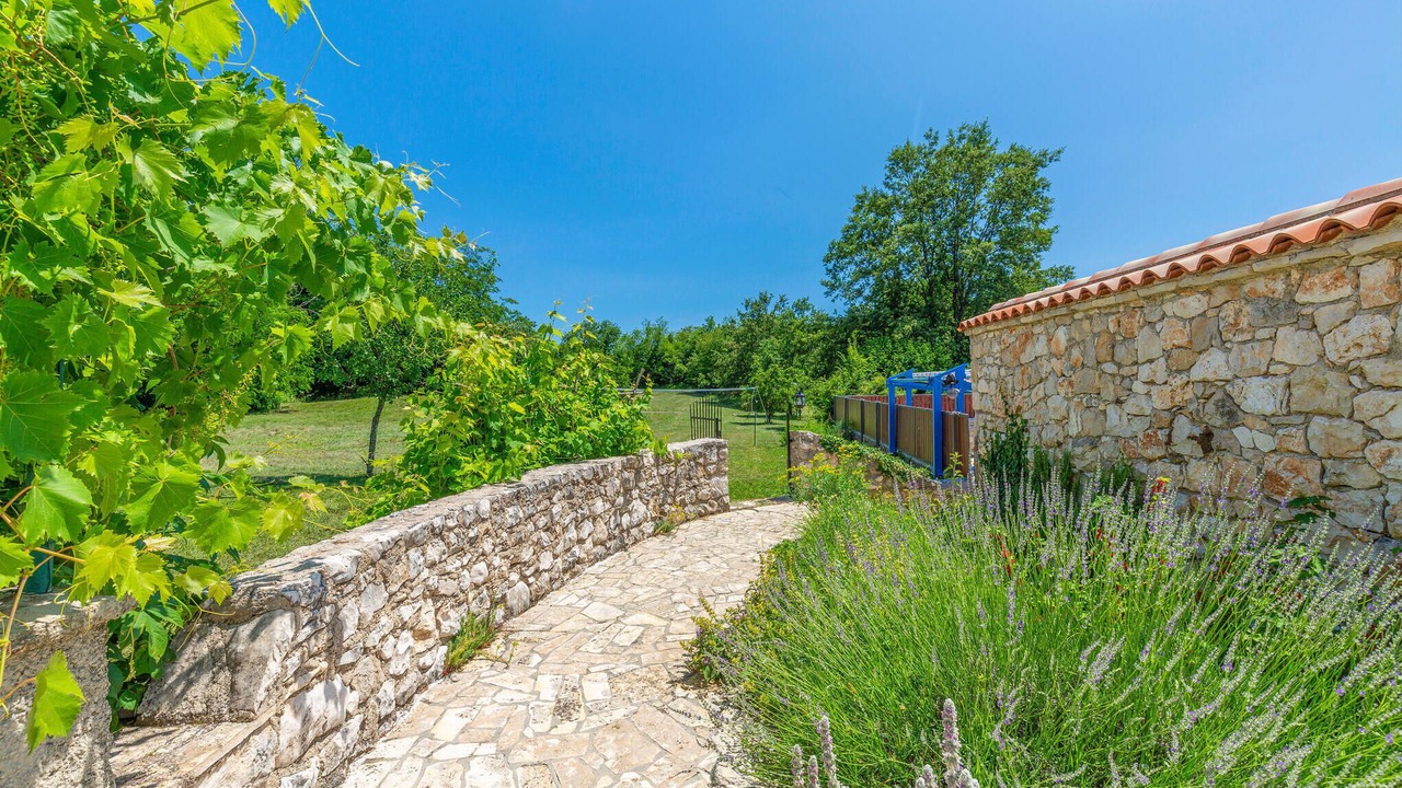 Photo of Outdoor in Marceljani