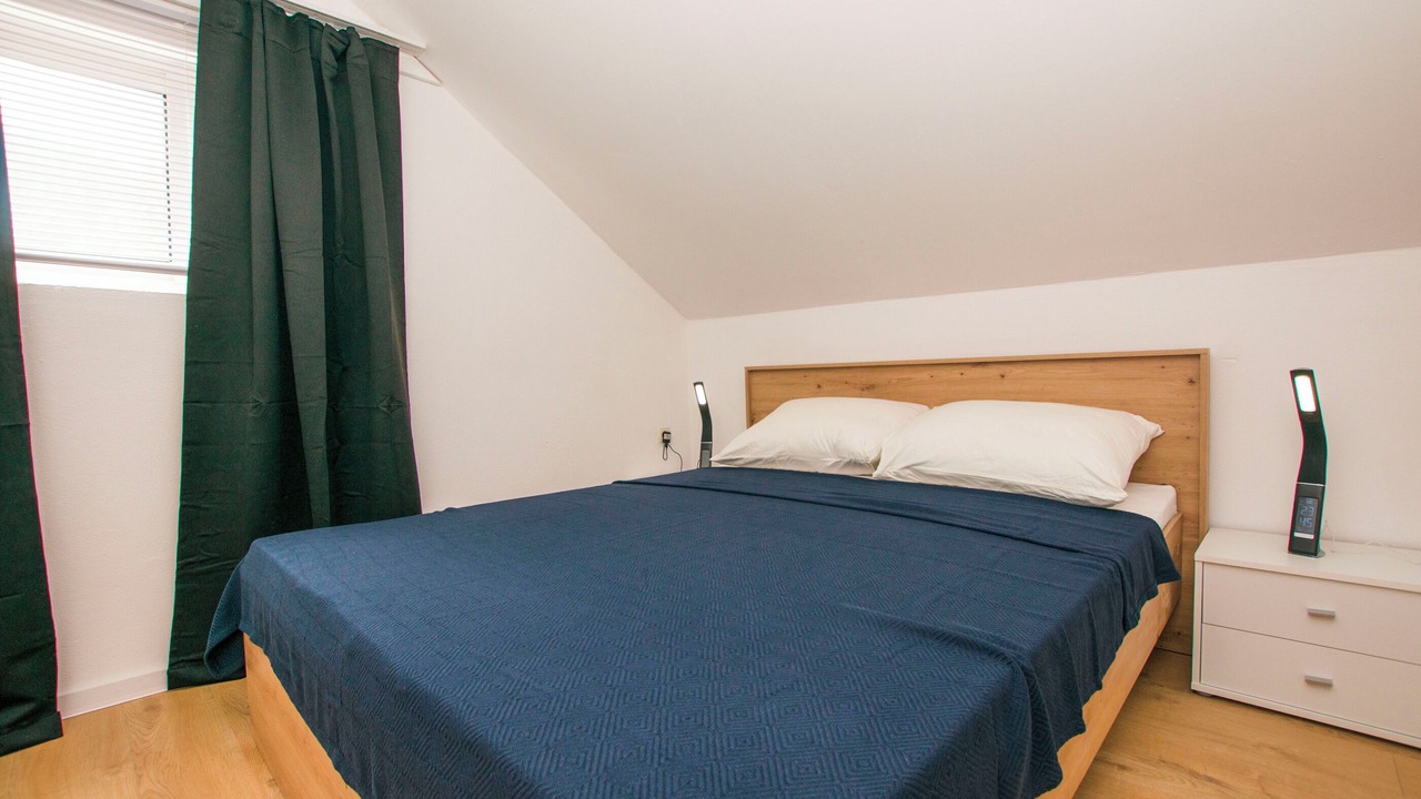 Photo of Bedroom in Tkon