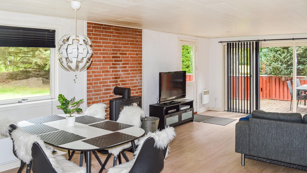 Photo of Bedroom in Hou