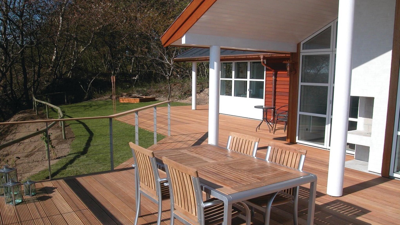 Photo of Others in Ronne