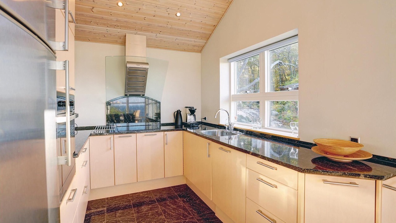 Photo of Others in Ronne